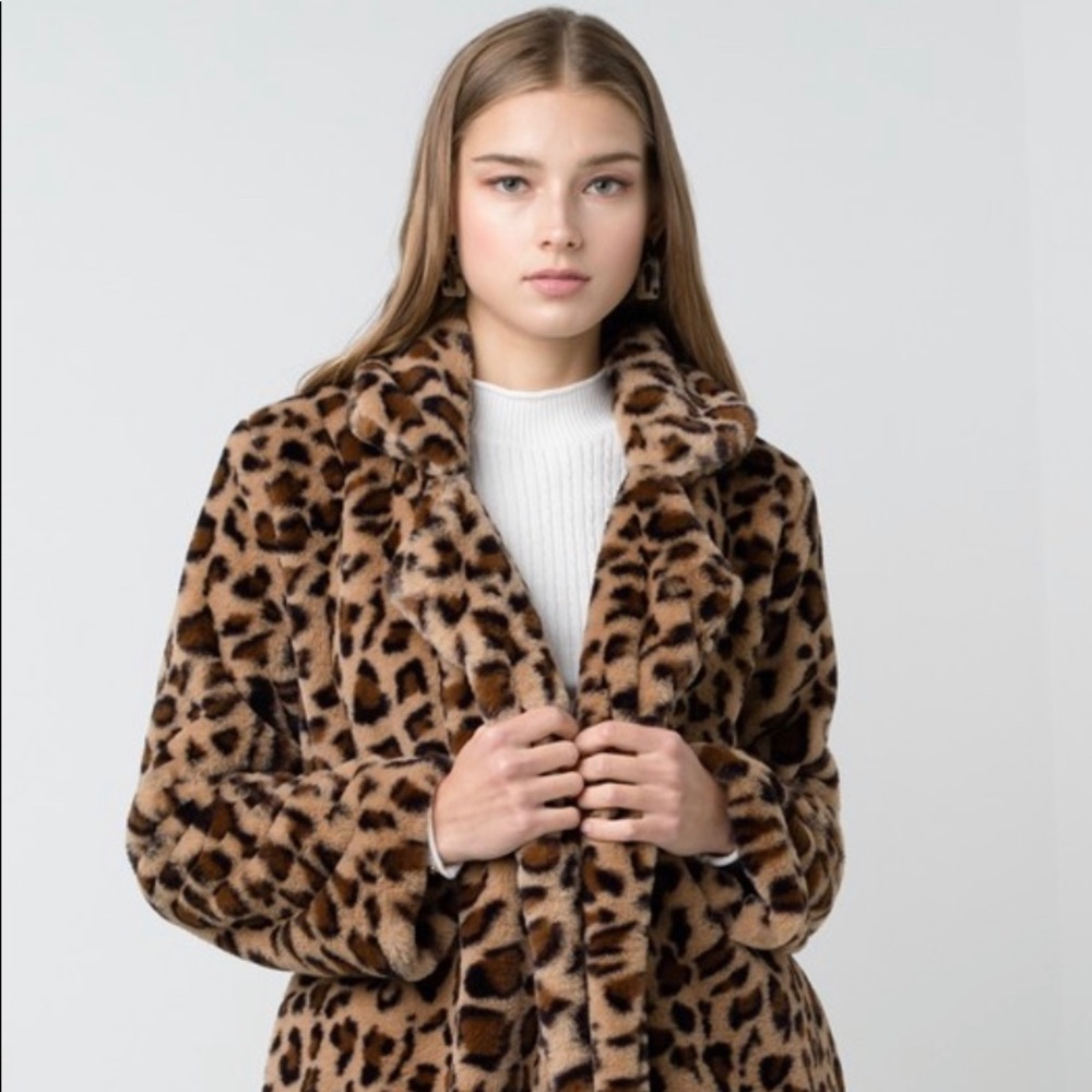Faux Faur Leopard print Jacket - Picture 2 of 8